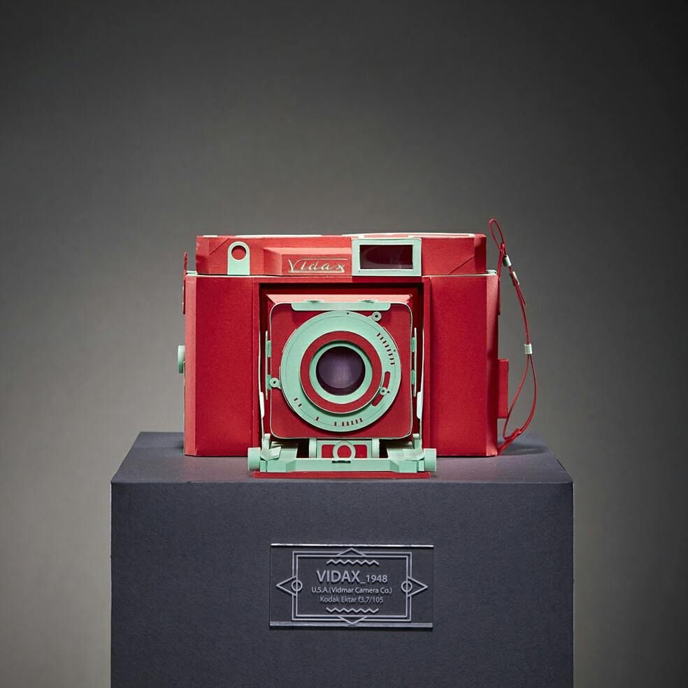 Fantastyczne modele aparatów wykonane z papieru zadziwiają swoja dokładnością