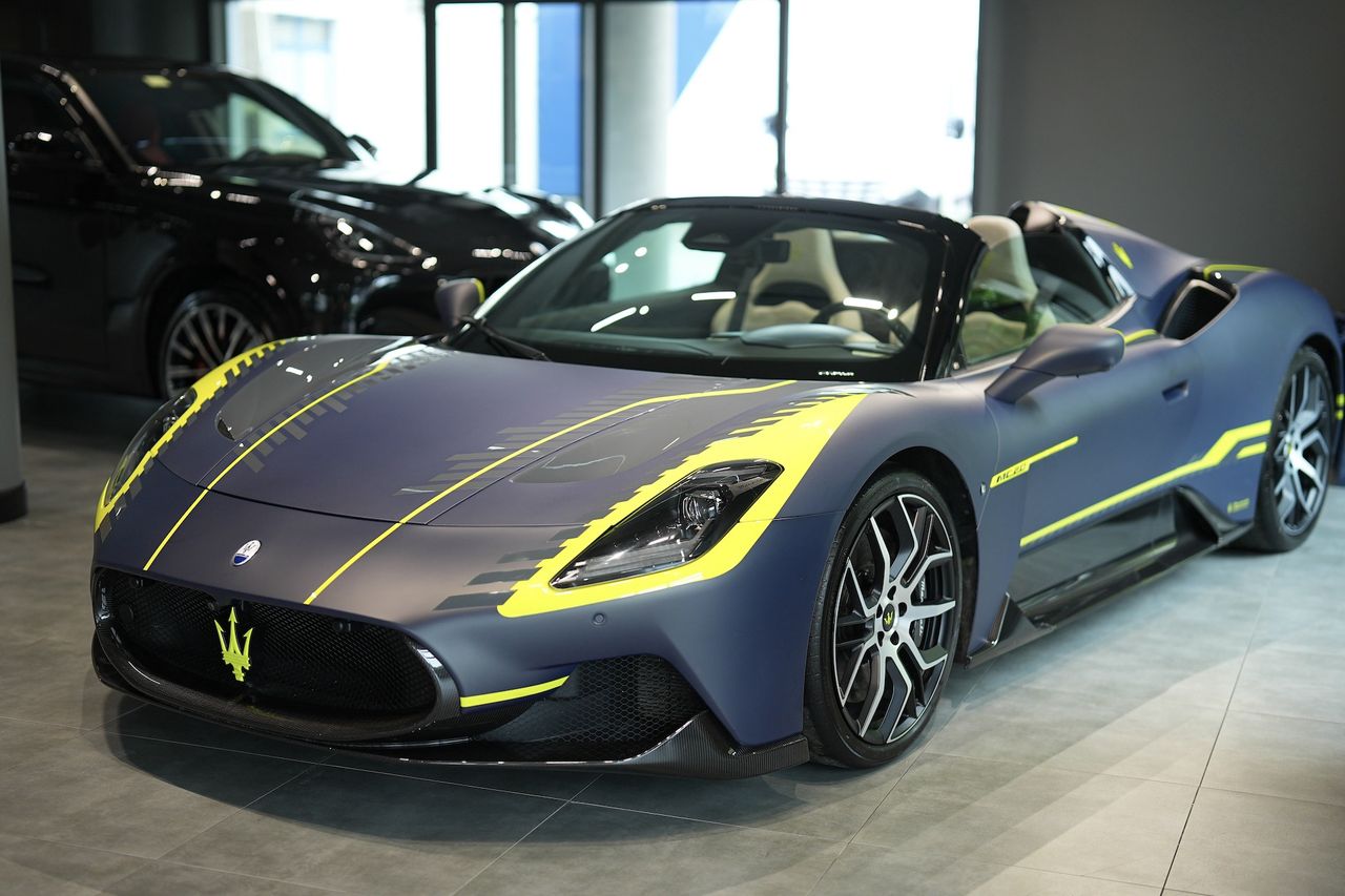 Maserati MC20 Cielo na otwarciu salonu w Warszawie