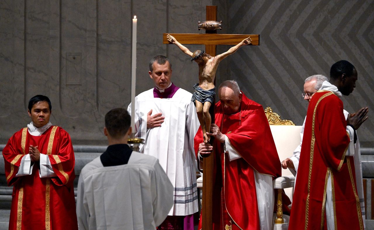 Podczas Liturgii Słowa przypomniano opis Męki Pańskiej według Ewangelii świętego Jana.