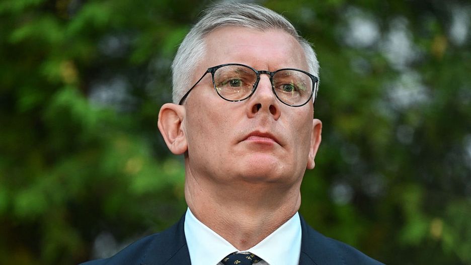 Cenckiewicz wyraża niepokój ostatnimi wydarzeniami.