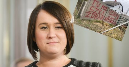 Antyszczepionkowe hasła na ogrodzeniu posłanki PO. Siarkowska: dziwicie się?