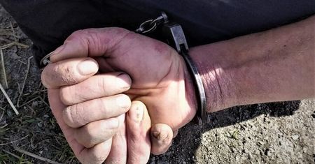 Wrocław. Zamiast masażu był mężczyzna z dwoma nożami w rękach. Zasadzka na internautę