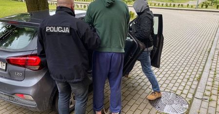 Lębork. Dramat bliźniaczek. Miały być maltretowane od co najmniej 9 miesięcy