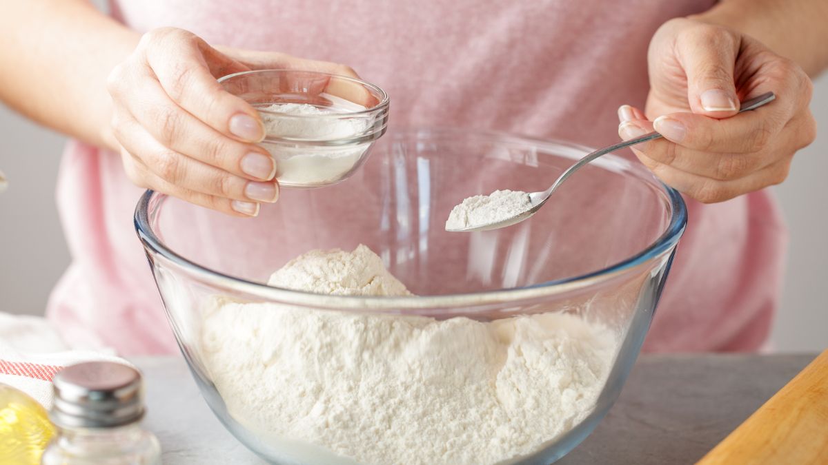 Soda oczyszczona i proszek do pieczenia - czym się różnią?