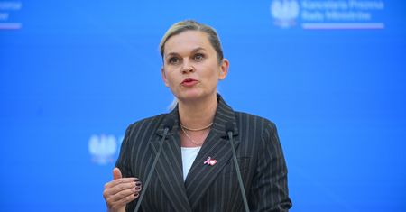 Zarobki nauczycieli w górę? "Trzeba bardzo poważnie podejść"