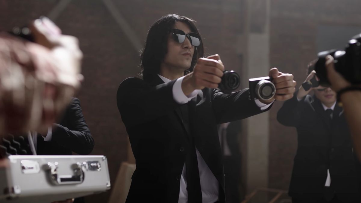 Aparaty zamiast broni. Ten film gangsterski rozbawi cię do łez 1