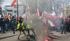 Starcie rolników z policją. Zaatakowano dziennikarzy