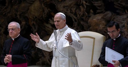 Papież Leon XIV zwrócił się do Polaków przed feriami. "Wszystkim błogosławię"