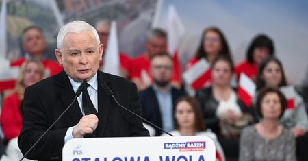 "Mam nadzieję, Beata, że się nie obrazisz". Kaczyński do Szydło