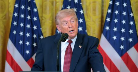 Zmęczenie polityką imigracyjną? Poparcie dla Trumpa osiąga nowe minimum