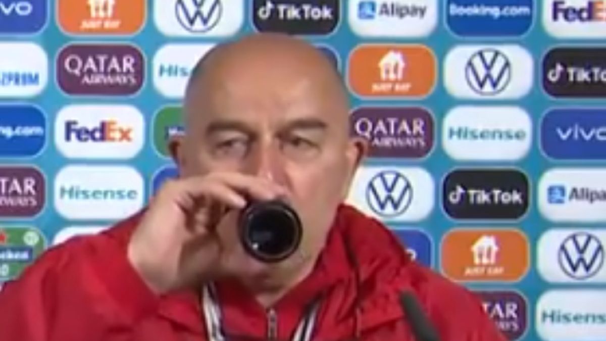 Stanisław Czerczesow zażartował z zachowania Ronaldo na konferencji prasowej. Internauci pękali ze śmiechu