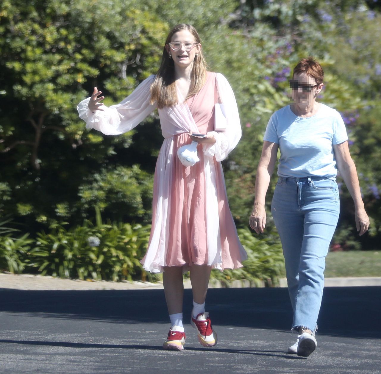 Ben Affleck's daughter in Jennifer Lopez's dress