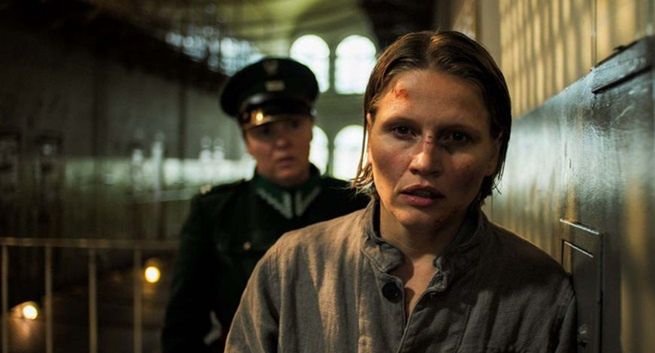 Szpiedzy, morderczynie i lekarki. Recenzja serialu „Gra z cieniem” TVP