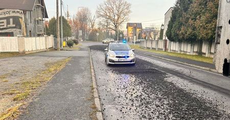 Mysłowice: Kierowca ciężarówki zasypał ulice węglem