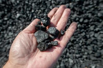 Dopłaty do węgla jeszcze podbiją inflację. "Ten transfer robi dwie rzeczy"