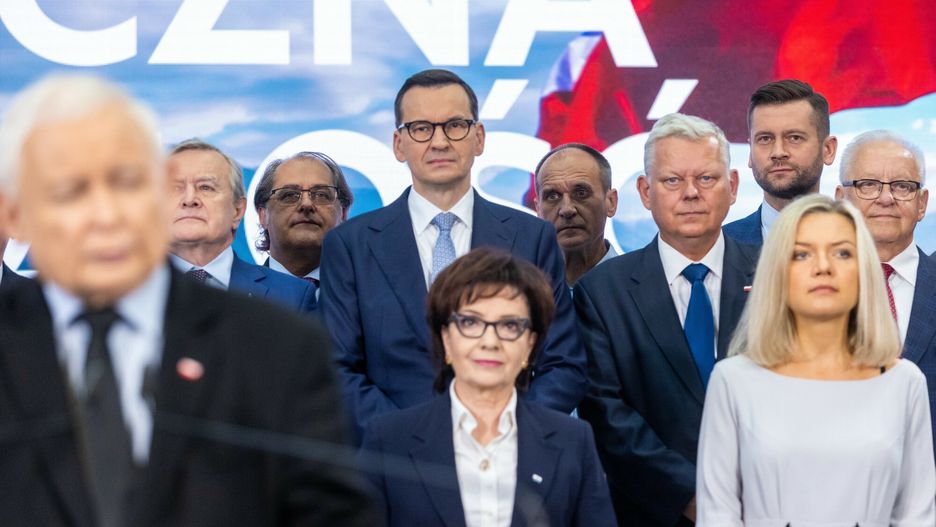Prezentacja lider�w list wyborczych PiS
31.08.2023 Warszawa Prezentacja liderow list wyborczych KW Prawo i Sprawiedliwosc Fot. Andrzej Iwanczuk/REPORTER
N/z: Jaroslaw Kaczynski, Piotr Glinski, Marek Grobarczyk, Mateusz Morawiecki, Elzbieta Witek, Pawel Kukiz, Marek Suski, Malgorzata Wassermann, Kamil Bortniczuk, Boleslaw Piecha
Andrzej Iwanczuk/REPORTER