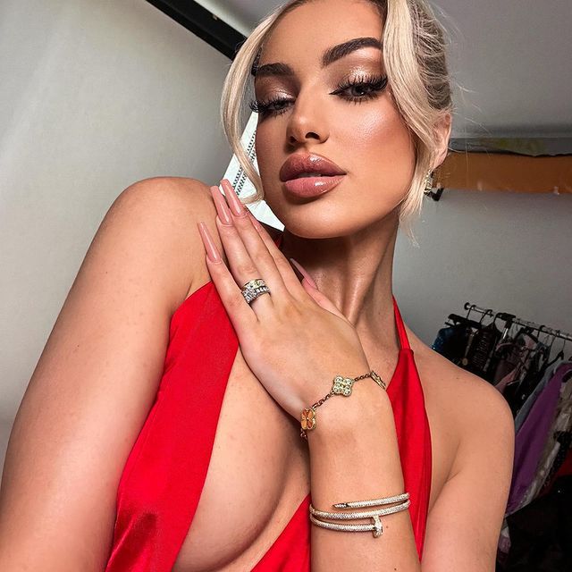 Caroline Derpienski