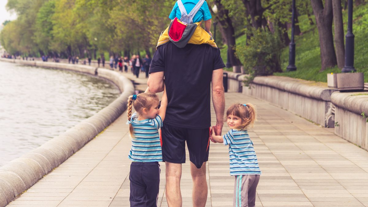 Karta Dużej Rodziny 2023. Jakie zniżki przysługują rodzicom?