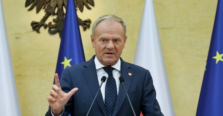 "Medialny humbug". Człowiek Nawrockiego odpowiada Tuskowi