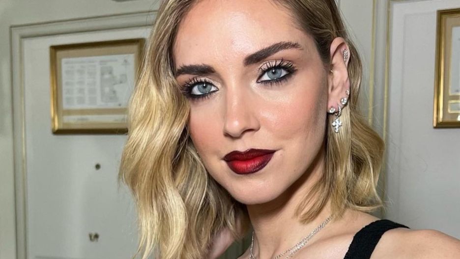 Chiara Ferragni wybrała odważną stylizację na pokaz Diora na Paris Fashion Week 