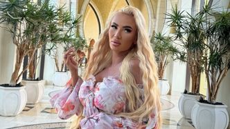 Izabela Macudzińska pokazała się BEZ DOCZEPÓW. "Czas na przełożenie włosków" (FOTO)