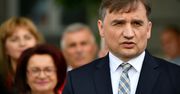 "Utrzymują się poważne obawy". Komisja Europejska oceniła działania resortu Ziobry