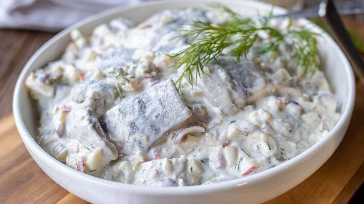 Śledzie smakują świetnie z dodatkiem pomarańczy