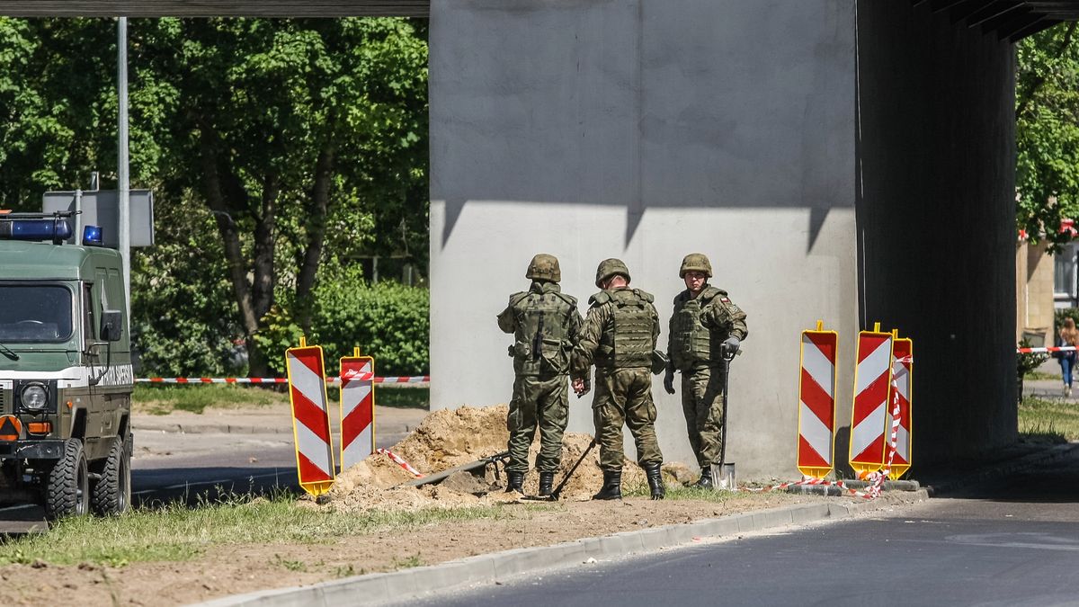 Fałszywy mail może zakończyć się przyjazdem służb