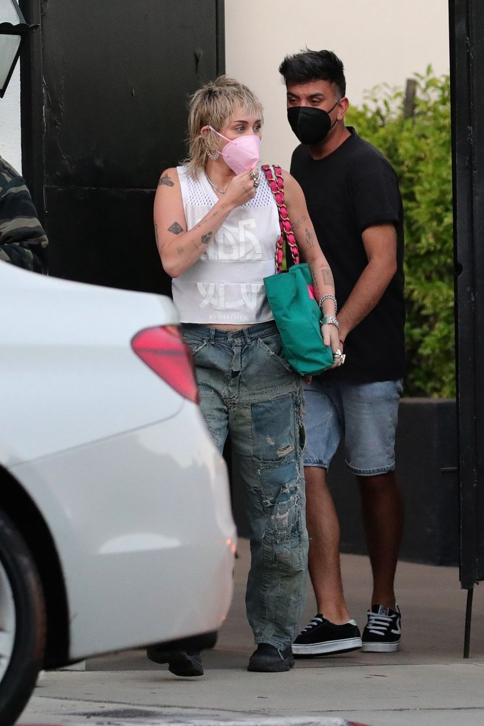 Zmęczona Miley Cyrus na ulicach West Hollywood