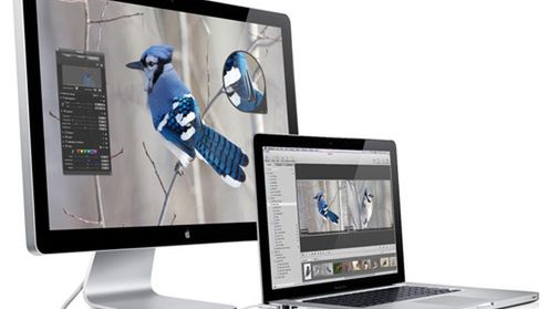 2kg gorącej szarlotki - MacBook Alu i zewnętrzny monitor 1