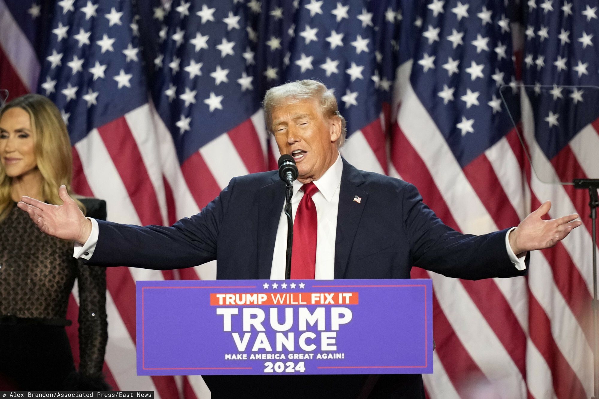 Wiecz�r wyborczy Trumpa w Palm Beach
Republican presidential nominee former President Donald Trump speaks at an election night watch party, Wednesday, Nov. 6, 2024, in West Palm Beach, Fla. (AP Photo/Alex Brandon)
Alex Brandon