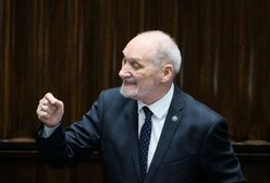 Dziwne zachowanie Macierewicza. Polityk nie chciał się tłumaczyć