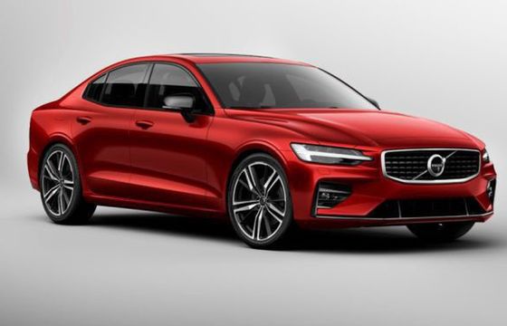 Volvo prezentuje nowy model S60 o mocy od 250 do 400 KM i bez wersji z Dieslem