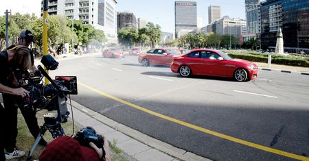 BMW M235i Coupé zrywa asfalt na efektownym wideo