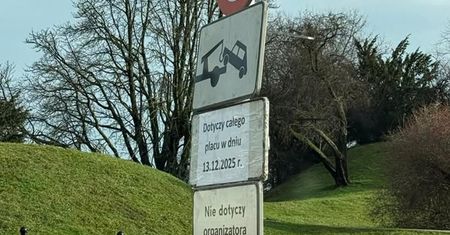 Kierowcy nie zaparkują w sobotę na Placu Zamkowym. Wszystko przez zaplanowaną uroczystość