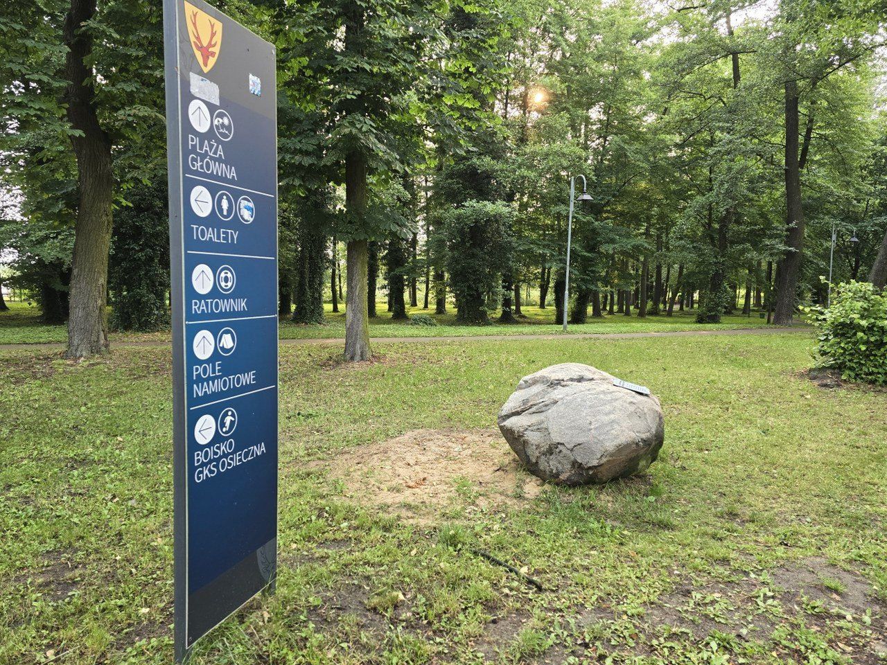Kolejne nowości pojawiły się na plaży głównej nad Jeziorem Łoniewskim w Osiecznej
