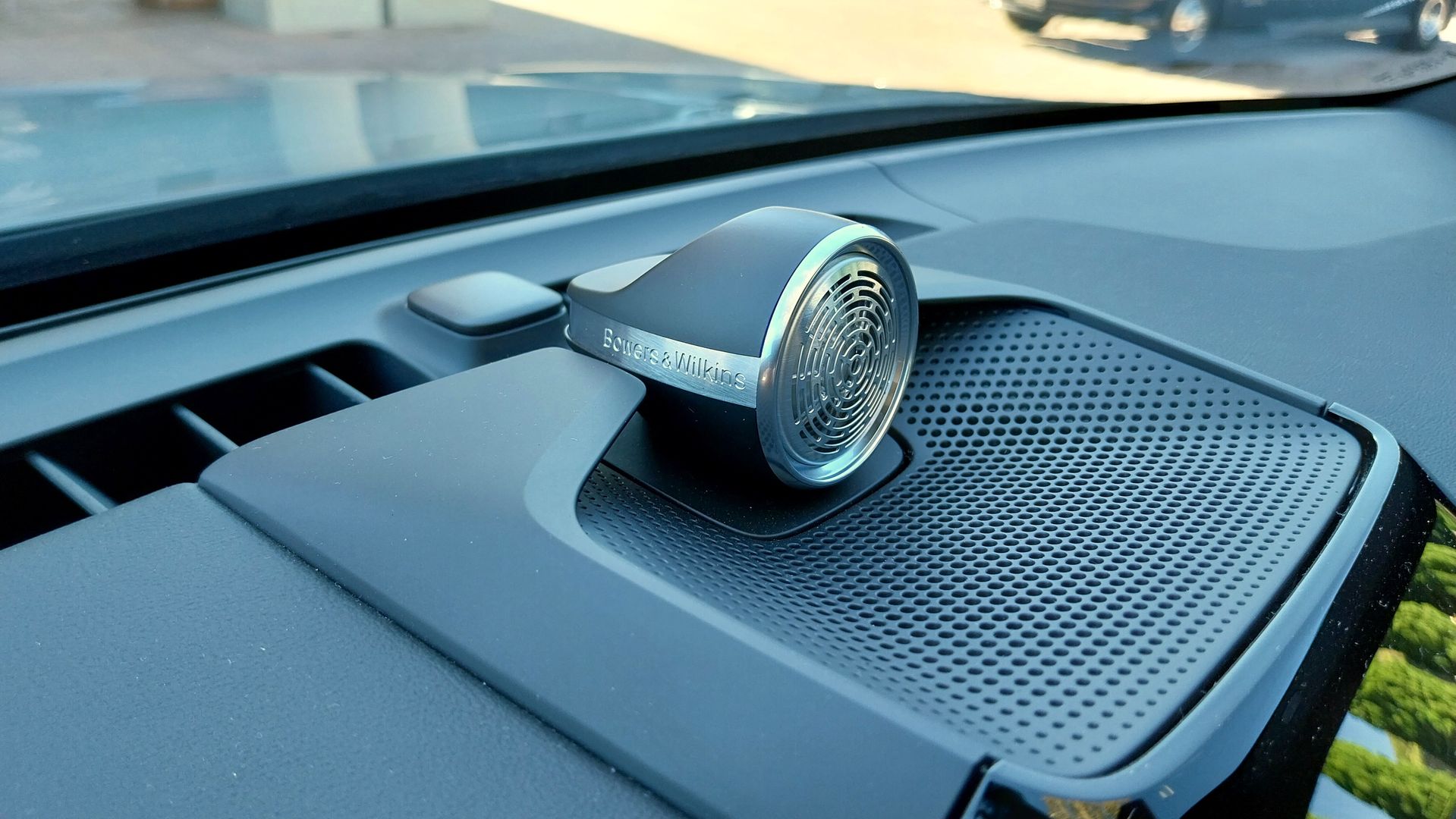 Volvo EX90