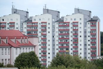 Podatek od nieruchomości 2026. Stawki w górę, ale kilka miast wyłamuje się z trendu