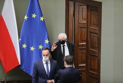 Sugestywna okładka z Kaczyńskim. Radosław Sikorski komentuje