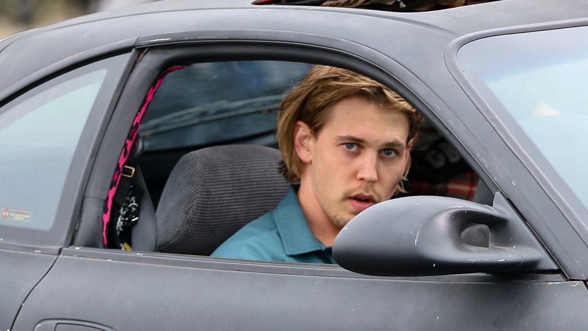 Celebrity Sightings In New York - October 14, 2024
NEW YORK, NY - OCTOBER 14: Austin Butler is seen on the set of the film "Caught Stealing" in Flushing Meadows Park, Queens on October 14, 2024 in New York City.  (Photo by Jose Perez/Bauer-Griffin/GC Images)
Jose Perez/Bauer-Griffin
movie set, 101424jpan7, caught stealing
