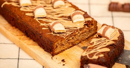 Do chlebka bananowego dodaj znane batoniki. Cała rodzina będzie nim zachwycona