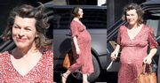 Naturalna Milla Jovovich prezentuje ciążowe krągłości na lunchu w Beverly Hills