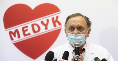 Szczepienie na COVID w Rzeszowie. "Jestem dumny, że Podkarpacie się czymś wyróżnia"