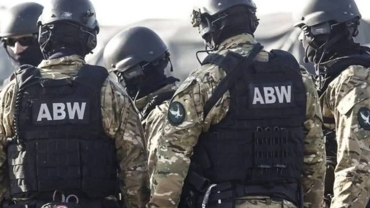 Białorusinka szpiegowała swoich rodaków w Polsce. Grała w filmach dla dorosłych, jest w rękach ABW