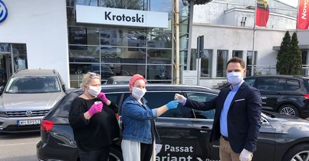 Czasy zakupu auta przez internet już nadeszły. Sprawdzamy, na co można liczyć w e-handlu