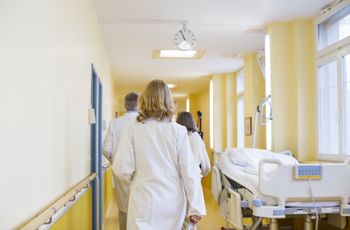 Blisko 100 mln zł długu. Szpital w Bartoszycach szuka ratunku