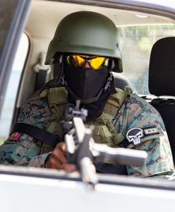 Wygłodniałe dzieci wstępują do gangów zabójców. Dramatyczna sytuacja