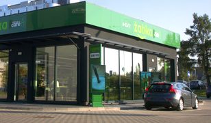 Żabka jak McDonald's. Ruszył pierwszy sklep dla kierowców