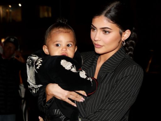 Kylie Jenner urodziła syna. Chłopiec wygląda niemal identycznie jak jego siostra