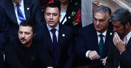 Unia szuka sposobu na Orbana. Chce ominąć weto ws. pomocy Ukrainie